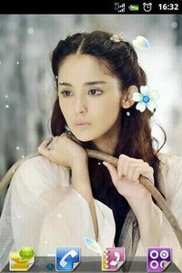 气质古典女孩飘花动态壁纸 气质古典女孩飘花动态壁纸